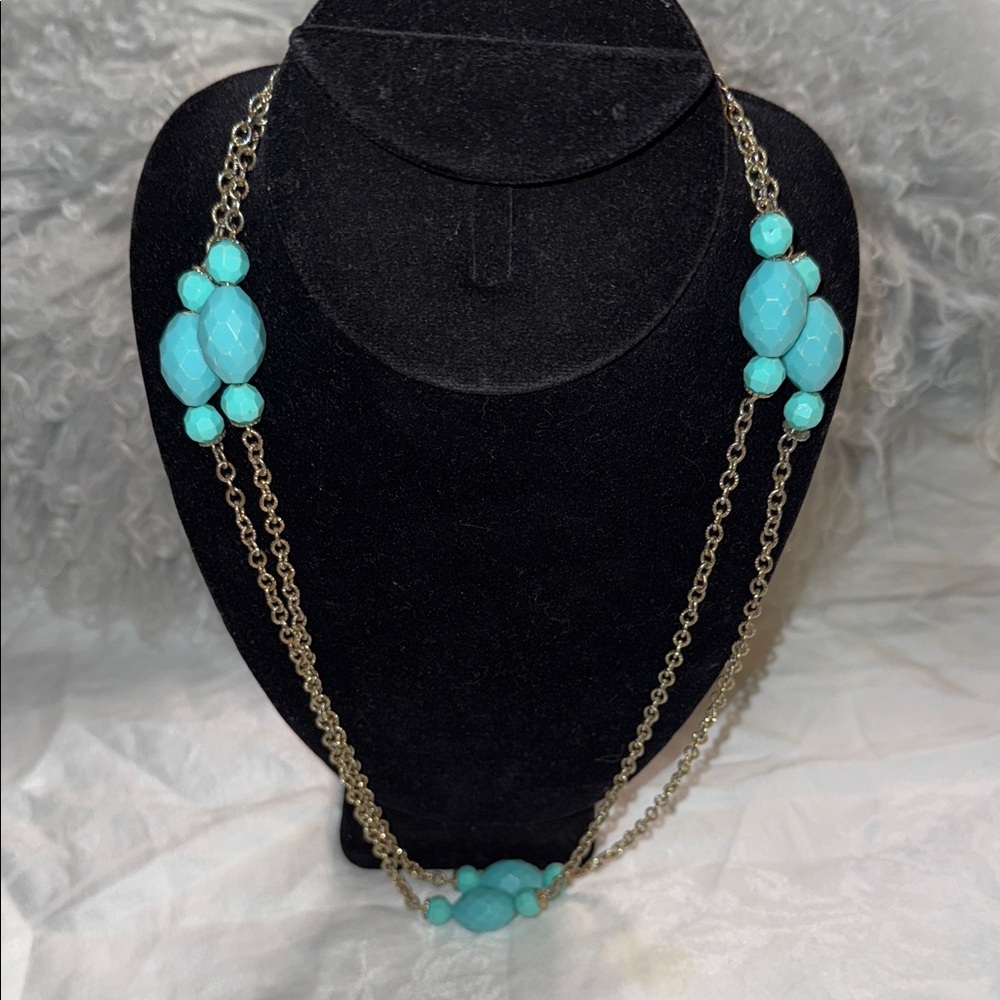 Vintage Elegant Turquoise Beaded Necklace 24”